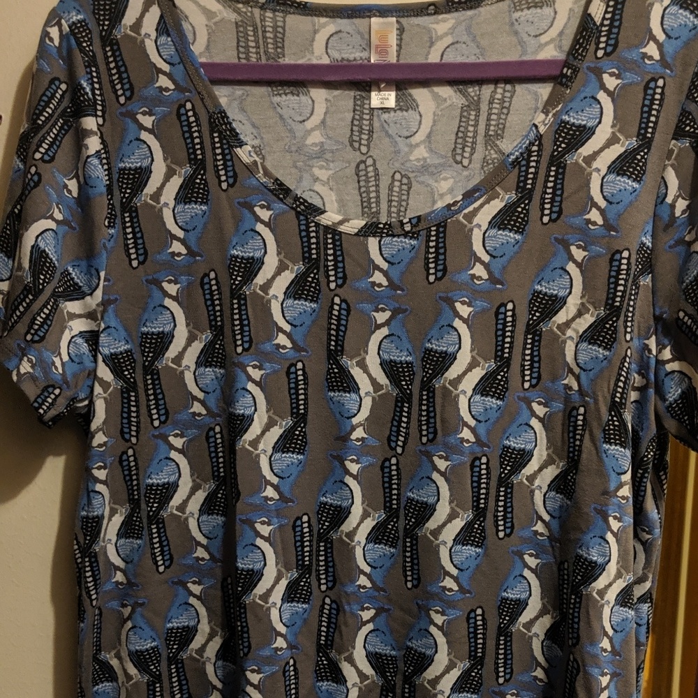 Lularoe Classic T t-shirt XL Blue jay birds print